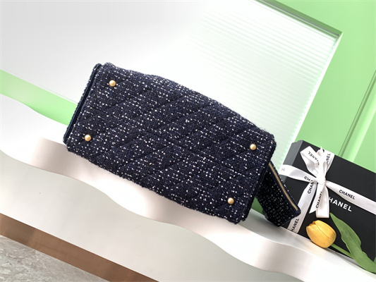 Chanel 25 Medium Handbag Tweed Gold Tone Metal Navy AS5311