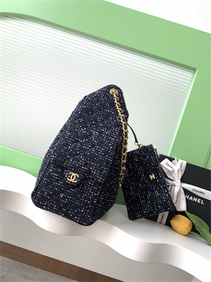 Chanel 25 Medium Handbag Tweed Gold Tone Metal Navy AS5311