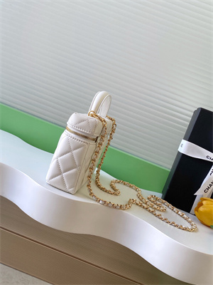 Chanel Vanity With Chain Shinny Lambskin , Strass & Gold-Tone Metal White AP4804