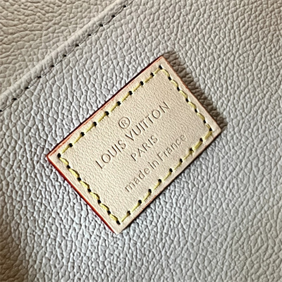 L.V Cosmetic Pouch GM Monogram Canvas M47353