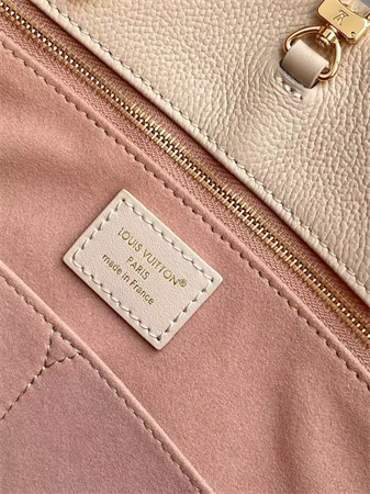 L.V ONTHEGO MM Monogram Empreinte Leather Sand M14255