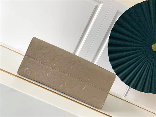 L.V ONTHEGO MM Monogram Empreinte Leather Turtledove M45607